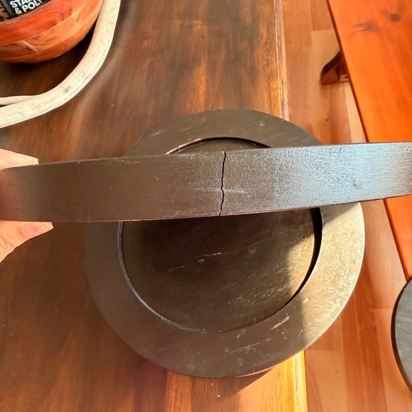 4 wooden pottery barn chargers - Picture 4 of 16